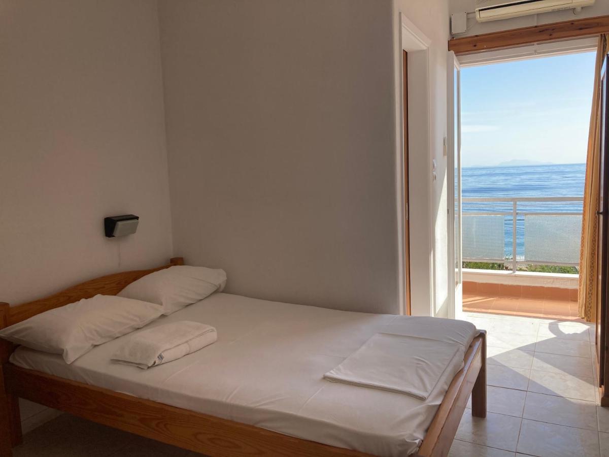 Hotel Galini Poros  Exterior photo