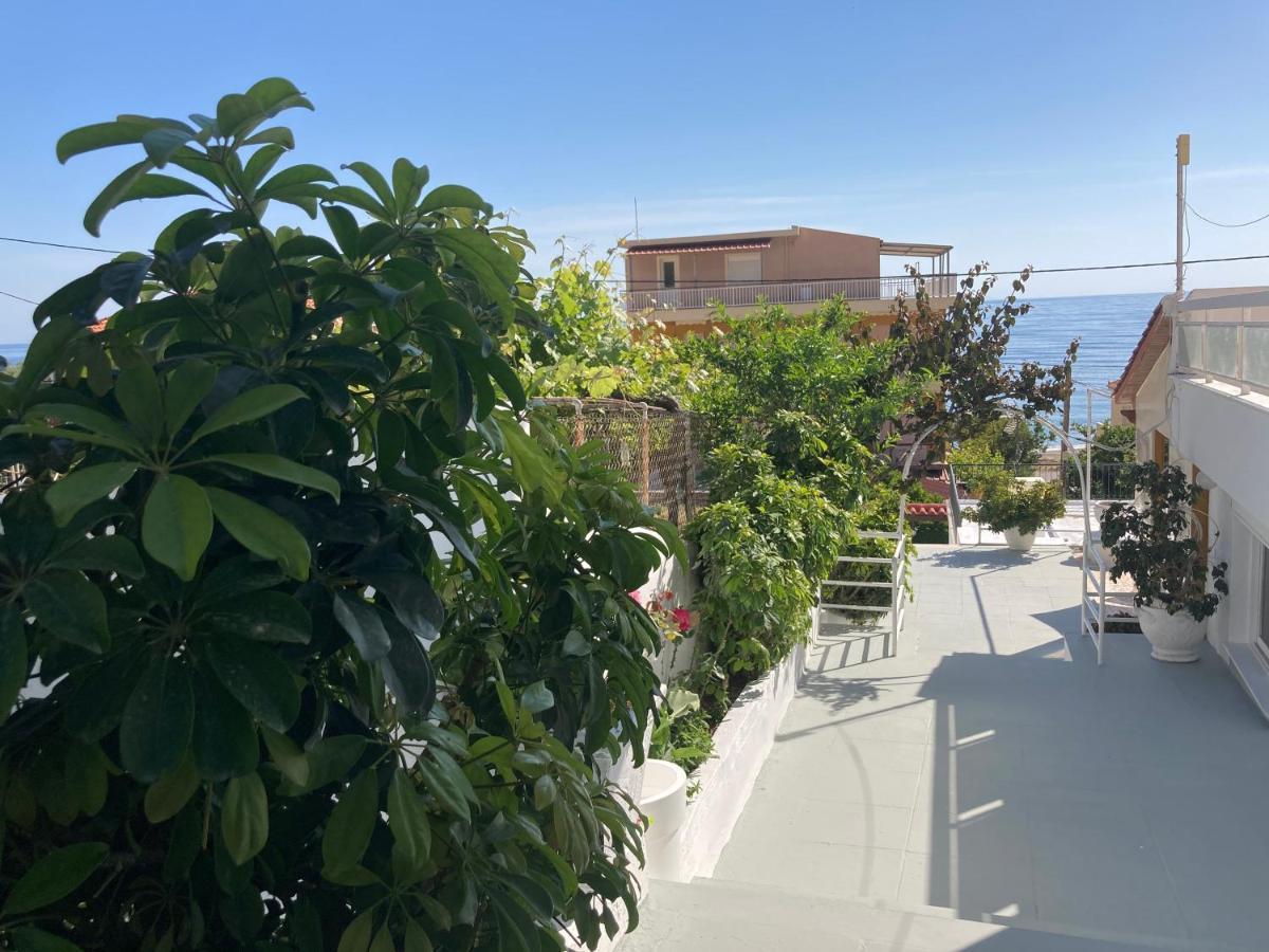 Hotel Galini Poros  Exterior photo